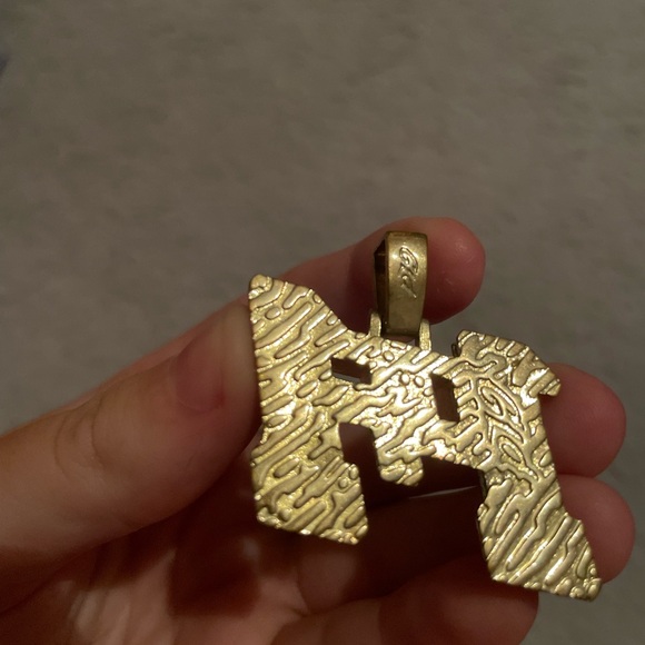 GLD one of one pendant - Picture 3 of 5